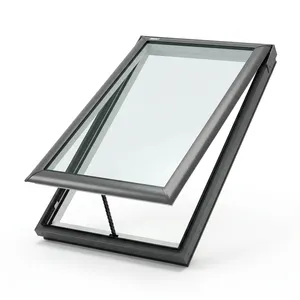 Ventana de techo moderna con claraboya de vidrio transparente y marco de metal oscuro instalada sobre tejas, que aporta luz diurna natural a la casa. - Product Image 2
