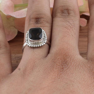 Anillo de Plata de Ley con Incrustaciones de Turquesa, Diseño Minimalista, Hecho a Mano, Regalo para Mujer - Product Image 2