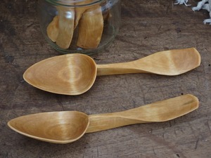 Juego de Cucharas de Madera Talladas a Mano, Utensilios de Comedor de Madera Hechos a Mano, Vajilla Rústica y Ecológica - Product Image 4