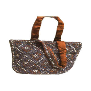 Elegantes Bolsos de Mano de Seda Bordados con Cuentas Étnicas y Perlas para Mujer, Bolso de Mano con Bordado Intrincado para Invierno - Product Image 3