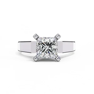Bague solitaire en diamant de laboratoire taille radiant 1 carat, sertie à quatre griffes, tige conique, bijoux de mariée modernes, options personnalisées en or - Product Image 6