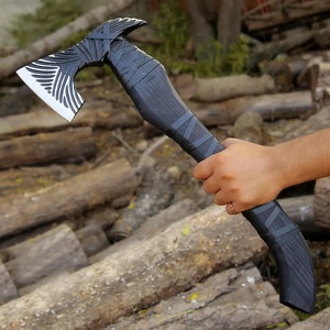 A&M ENTERPRISES Hacha de martillo de grado industrial, Hacha vikinga con patrón de plumas grabado, cabeza de acero, mango de madera con cordón negro envuelto, cuchillos - Product Image 3