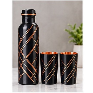 Juego de Botellas de Agua Modernas de Cobre Negro con Rayas Diagonales Doradas, Botellas Portátiles de Viaje con Tapas - Product Image 1