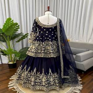 Conjunto de Lehenga VASTRA COTTAGE en Georgette con Lentejuelas y Bordados, Top de Diseñador, Lehenga y Dupatta Cosidos, para Bodas y Fiestas - Product Image 6