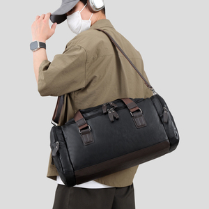 Sac de voyage en cuir PU imperméable, grande capacité, sac à dos de week-end, sangle réglable, fermeture éclair, sac de sport pour la nuit - Product Image 3
