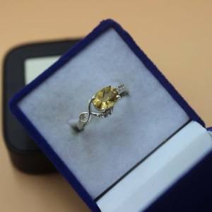 Bague en citrine faite à la main en argent sterling 925 avec accents de zirconium cubique, bague en pierres précieuses, cadeau pour elle - Product Image 1