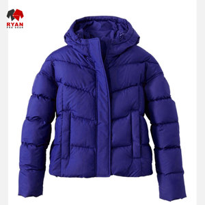 แจ็คเก็ตพัฟเฟอร์แบบสั่งทำพิเศษสำหรับผู้ชายจาก Ryan Pro Gear พร้อมโลโก้แบบกำหนดเอง ลายเรียบ ปิดด้วยกระดุม - Product Image 2