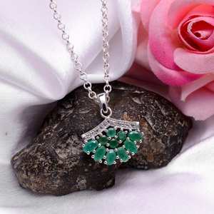 Colgante de plata de ley 925 con gema de esmeralda, joyería hecha a mano, elegante y delicado colgante, regalo para mujer - Product Image 4