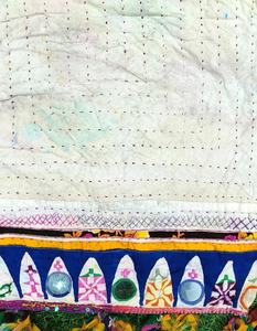 Vibrant Vintage Dowry Kantha Banjara Bag Bolso de compras para mujer - Product Image 2