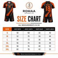 Seragam Sepak Bola Kustom Oranye Hitam Jersey Sublimasi Celana Pendek V-Neck Penyerap Keringat Peregangan Empat Arah Ramah Lingkungan Dewasa
