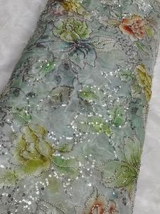 Tissu tissé 100% soie brodé Dobby perlé, teint uni, pour robes de mariée et vêtements - Fabricants sur mesure - Product Image 6