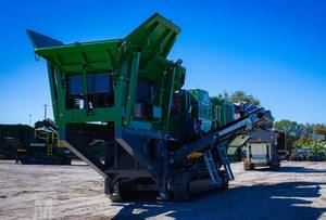 Concasseur à mâchoires McCloskey J45 de qualité supérieure avec moteur, pompe, roulement, engrenage, boîte de vitesses - Capacité max. 700 t/h, moteur AC, garantie 5 ans ou plus - Product Image 4