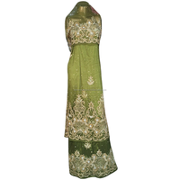 Robe en soie africaine noire élégante avec broderie et foulard, un chef-d'œuvre de luxe respirant pour les mariages féminins toutes saisons