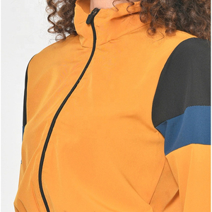 Conjunto de 2 piezas de punto para mujer: Top corto de manga larga con cremallera y leggings acampanados de cintura alta, conjunto de chándal de alta calidad para estar en casa o hacer deporte. - Product Image 6