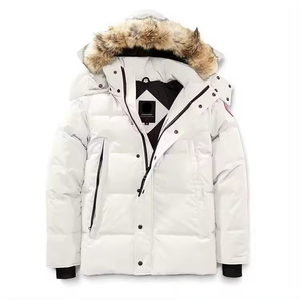 Veste matelassée de luxe pour homme avec capuche en fausse fourrure, isolante, chaude, imperméable, écologique, personnalisable OEM - Product Image 6