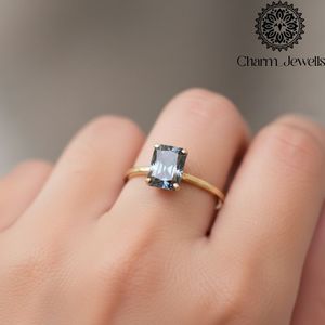Anillo Clásico para Mujer Charm Jewells con Moissanita de Corte Cojín de 3 GM, Chapado en Oro sobre Plata, Certificado IGI, Engaste de Garras, Tipo Eternity - Product Image 1
