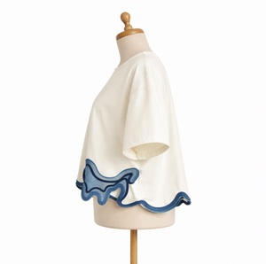 T-shirts Streetwear OEM pour femmes en coton 100% ringspun, écologiques, respirants, design personnalisé, 220g, fabriqués en Inde - Product Image 5