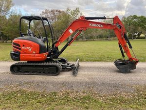 Mini-excavatrice sur chenilles Kubota KX040-4, excavatrice compacte, excavatrice sur chenilles pour la construction et l'aménagement paysager - Product Image 2
