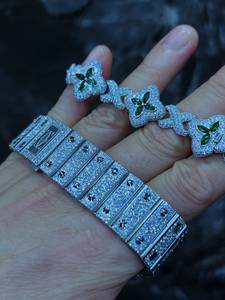 นาฬิกาข้อมือผู้ชายสไตล์ฮิปฮอปหรูหรา ประดับคริสตัลแซฟไฟร์ หน้าปัดสี่เหลี่ยม สายสแตนเลสสตีล ระบบอนาล็อก กลไกจักรกล - Product Image 3
