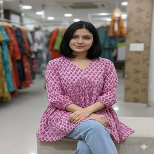 VASTRA COTTAGE Elegante Conjunto de Kurti Redondo Estampado de Algodón Puro con Pantalón de Cuello Completamente Decorado y Dupatta de Algodón - Product Image 5