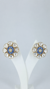Pendientes de Plata 925 de Lujo con Acabado en Oro, Cristal Floral y Esmalte, Elegantes y Cuadrados, Ideales para Novias - Product Image 4