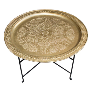 Table basse ronde en laiton faite à la main avec plateau floral gravé et support en fer pliable – Table de bistrot/cafétéria, version de taille moyenne - Product Image 1