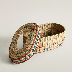 Top Selling Hot Trend Seagrass Wicker Oval Tissue <b>Dispenser</b> Red & Blue Patterned <b>Napkin</b> Box Collection For Restaurant Home Decor - Product Image 4
