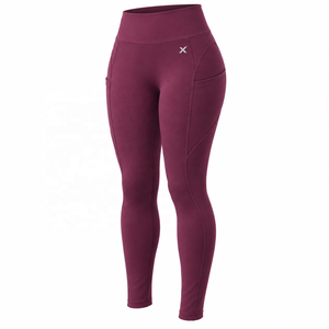 Bas et collants décontractés pour femmes |   Noir Blanc Beige Rouge Bleu Vert |   Fabricant de vêtements de sport |   OEM ODM |   Logo personnalisé | - Product Image 3