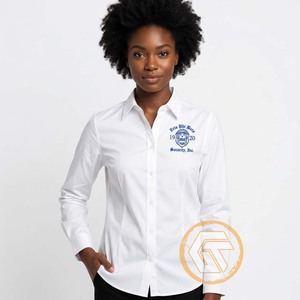 Chemise boutonnée blanche pour femmes Zeta Phi Beta, logo brodé, manches longues, coupe classique, 100% coton popeline, design sur le devant - Product Image 4