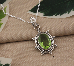 Natural <b>Peridot</b> Quartz Triangle Necklace 925 Sterling Silver Platinum Plated Vintage Handmade <b>Jewelry</b> Chain November Birthstone - Product Image 4