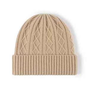 Gorro de Punto Unisex de Diseño Único, Cálido para el Frío, Estilo Clásico, Gorro de Invierno de Moda - Product Image 3
