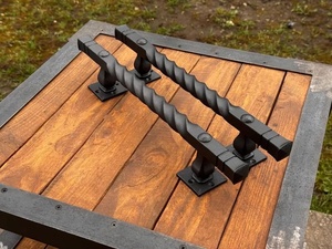 Manija de puerta de hierro forjada a mano – Fácil de instalar, acabado con recubrimiento en polvo resistente al óxido, disponible en una variedad de colores. - Product Image 3