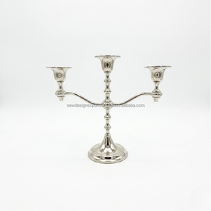 Candelabro inglés Regency de 3 copas de primera calidad • Soporte cónico delgado de plata pulida - Product Image 4