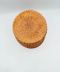 Maceta de ratán con patrón circular, estilo rústico, contenedor para plantas de interior, para plantas verdes y flores artificiales, de la India. - Product Image 2