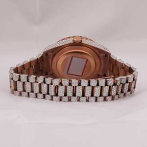 Montre numérique de luxe Hip Hop en acier inoxydable, bracelet en cuir carré de 20 mm, cadran en cristal saphir de 46 mm, sertissage en nid d'abeille VVS - Product Image 3