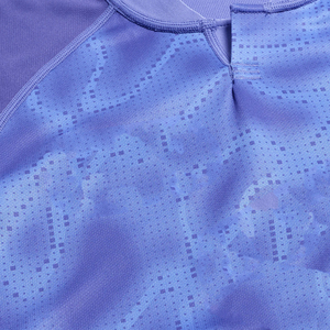 Camiseta de Rugby Ligera y Transpirable, de Secado Rápido, con Textura de Píxeles en Degradado Azul, Directo de Fábrica - Product Image 6