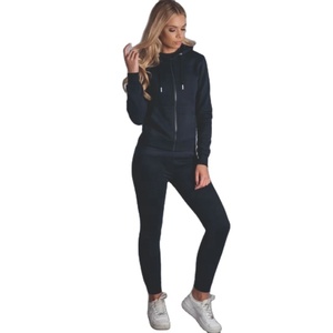 Venta al por mayor de calidad superior de invierno Logotipo de aduanas chándales en blanco de alta calidad chándal de las mujeres pantalones de chándal y Sudadera con capucha conjunto impreso - Product Image 4