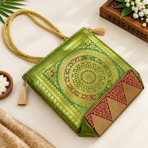 Sac fourre-tout matelassé vintage en soie à motif floral avec fermeture éclair, sac à bandoulière pour voyage et cadeau - Product Image 2