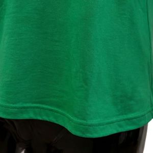 เสื้อยืดคอวีลายทางสีเขียวชมพู แขนสั้น สไตล์ลำลอง พิมพ์ลายตัวอักษร แฟชั่นสตรีทแวร์ เสื้อผ้าผู้หญิงทันสมัย - Product Image 3