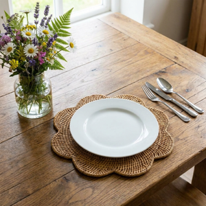 Sous-plats de mariage en rotin fleuri faits à la main, assiettes de présentation en bambou naturel – Design de luxe écologique pour la mise en table - Product Image 5