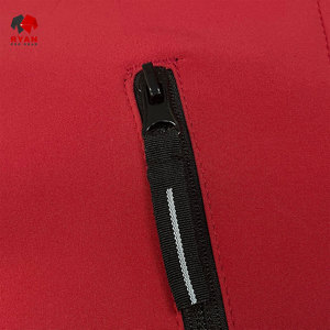 แจ็คเก็ตซอฟต์เชลล์ดีไซน์พิเศษสำหรับผู้ชาย ยี่ห้อ Ryan Pro Gear ปิดซิป พร้อมโลโก้แบบกำหนดเอง สวมใส่สบายๆ - Product Image 6