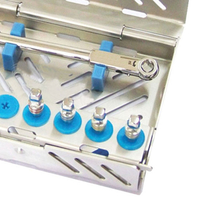 Set Quirúrgico para Cirugía de Implantes con Herramientas Dentales de Trinquete y Equipo de Colocación, Kit de Implantes Dentales con Colección de Destornilladores para Implantes - Product Image 4