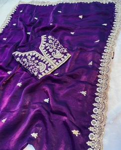 Sari de Seda Morado Elegante de AARA Fashion con Bordado Dorado, Protección Solar, para Todas las Estaciones, para Bodas, Estilo Indio-Pakistaní - Product Image 6