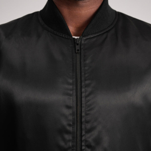 Blouson Bomber Matelassé en Satin Teint pour Femme, Décontracté, Automne, Noir, Style Universitaire, à Capuche, Coupe-Vent, Zippé, avec Poches, Prix de Gros - Product Image 2