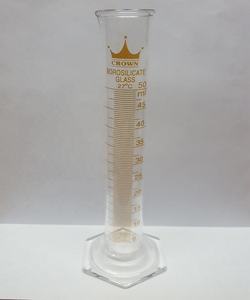CROWN Cylindre gradué de laboratoire en verre borosilicate de 50 ml certifié ISO/CE Garantie 1 an Modèle CGL-1000 - Product Image 2