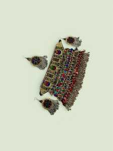 Conjunto de 4 Piezas de Joyería Tradicional Afgana Hecha a Mano por un Diseñador Profesional: Anillos, Gargantilla, Aretes, Bindi Tikka, Acero Inoxidable, Regalos - Product Image 2