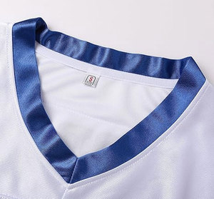 เสื้อฟุตบอลอเมริกันชาย สีขาว น้ำเงิน ส้ม คอวี แขนสั้น ผ้าตาข่าย พิมพ์ลายแบบซับลิเมชั่น ระบายเหงื่อได้ดี ทรงปกติสำหรับผู้ใหญ่ - Product Image 4