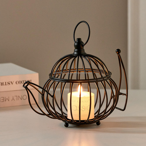 เชิงเทียนลวดเหล็กทรงหม้อโลหะรูปทรงเรขาคณิตเทียนสก์ท็อปเครื่องประดับโลหะ - Product Image 1