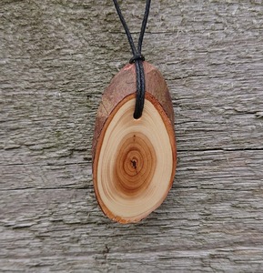 Collier en bois au look robuste, construction solide, finition lisse, prix d'usine en gros - Product Image 1