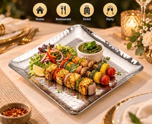 ถาดเสิร์ฟสี่เหลี่ยมสแตนเลสแบบตอกลาย ถาดโลหะตกแต่งสำหรับขนมหวาน ของว่าง อาหารเรียกน้ำย่อย และการรับประทานอาหารที่บ้าน - Product Image 6